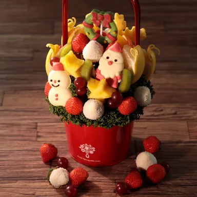 イチゴなどのフレッシュなフルーツとチョコレートをアレンジメント