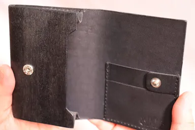 名刺入れ内側(ブラック)