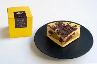 チョコさつまいもチーズケーキ 756円(税込)(1)