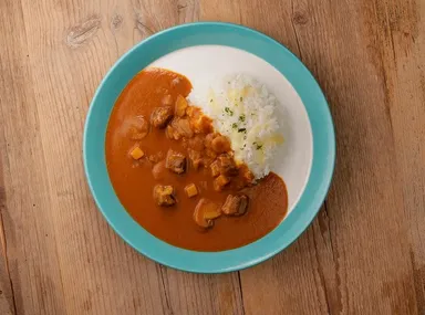 じゃがいもと玉ねぎのマイルドなビーフカレー（530円）