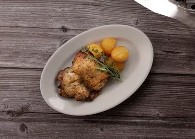 ハーブチキングリル（560円）