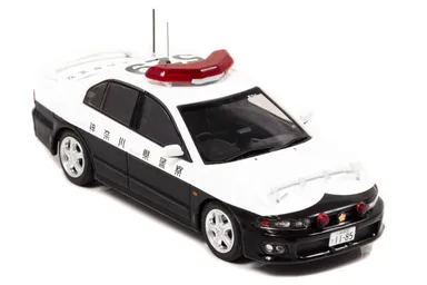 神奈川県警察高速道路交通警察隊車両(529)：右前