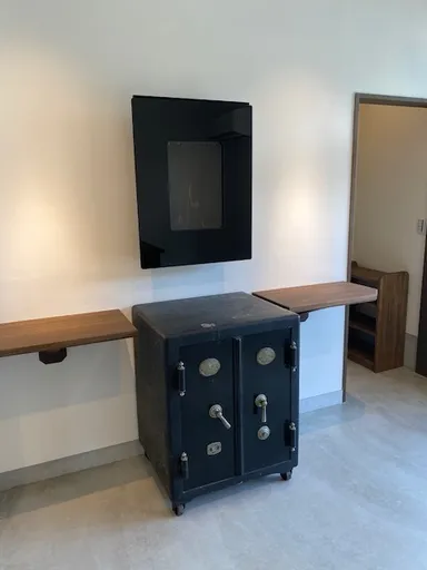 田靡製麺旧本社のレトロ家具