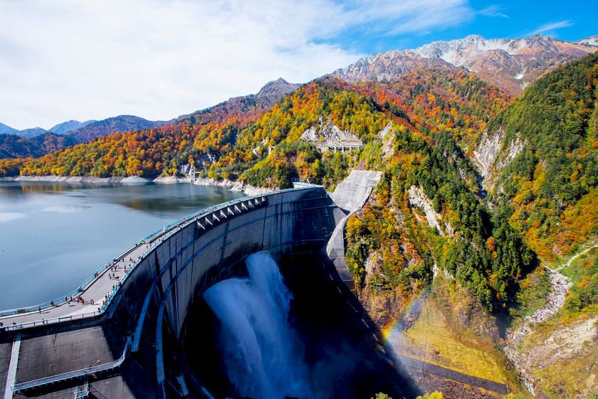 立山黒部アルペンルート 紅葉シーズンスタート 本州一番乗り 富山県と長野県を結ぶ 立山黒部貫光株式会社のプレスリリース 立山黒部アルペンルート 紅葉シーズンスタート 本州一番乗り 富山県と長野県を結ぶ 立山黒部貫光株式会社のプレスリリース