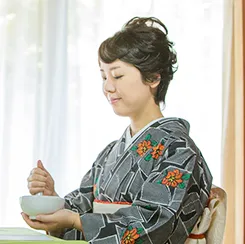 教授香司：石浜 栞