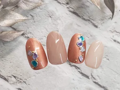 ネイルを塗って繰り返し使えます