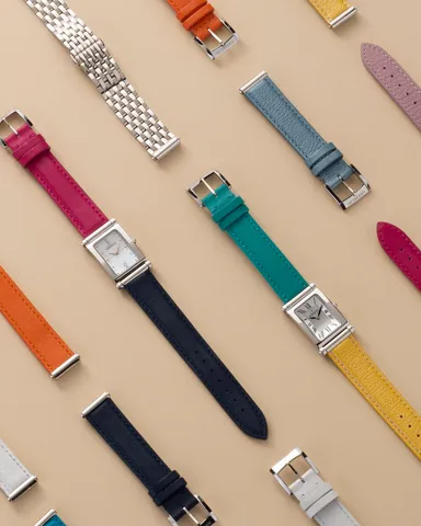 21種類あるレザーストラップの一部