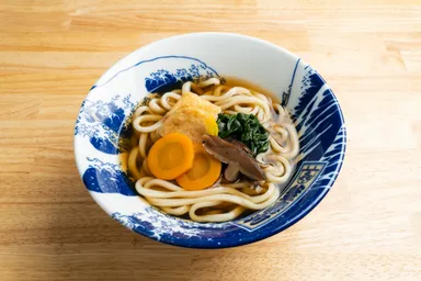 ヴィーガン向けのうどん(14ユーロ／約1,700円)