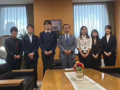 坂本大臣とジュニア・アカデメイア地方創生グループ