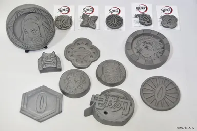【鬼コラボ瓦グッズ一覧】