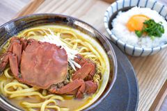 伊豆の秋味「ズガニ」がまるまる1杯！？濃厚味噌の「ズガニラーメン」が「道の駅 伊豆月ケ瀬」限定で10月15日より販売開始！