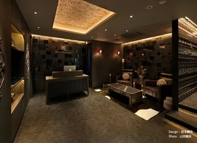 サロンエントランス