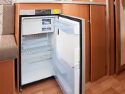 冷蔵庫もついてます