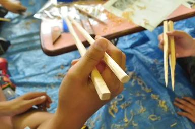 過去のお箸づくりの様子(4)