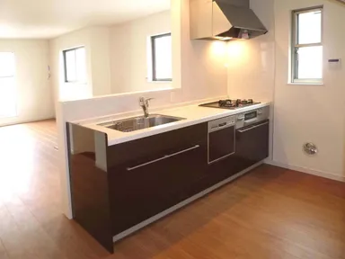 C棟の対面式オープンキッチン