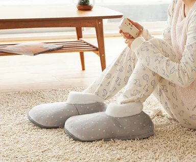 足首までしっかり包みこむ