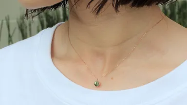 グリーンタンザナイト　ペンダントネックレス2