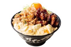 累計3万食突破！すた丼屋の『ドカ喰いすたみなRUSH』が好評　旨さMAXでジャンクな丼No.1の“おかわりRUSH”開始　10/27(火)「“ゴロ・ガリ・タル”唐揚げ合盛りすた丼」が再登場！