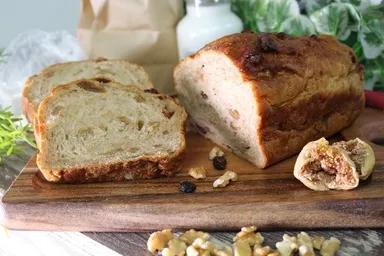 いちじくクルミレーズン生食パン
