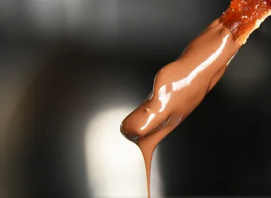 チョコレートディップ作業