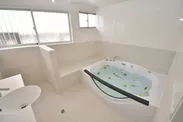琥珀　浴室