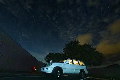 車で夜を過ごしてみる