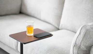 サイドテーブル