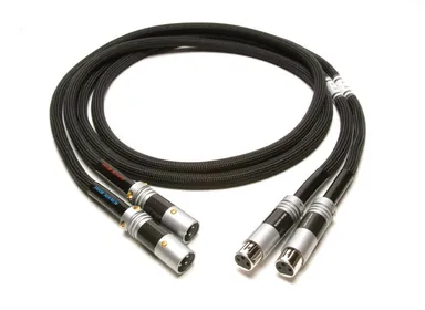 ACOUSTIC REVIVE最上位ケーブル「XLR-absolute-FM」