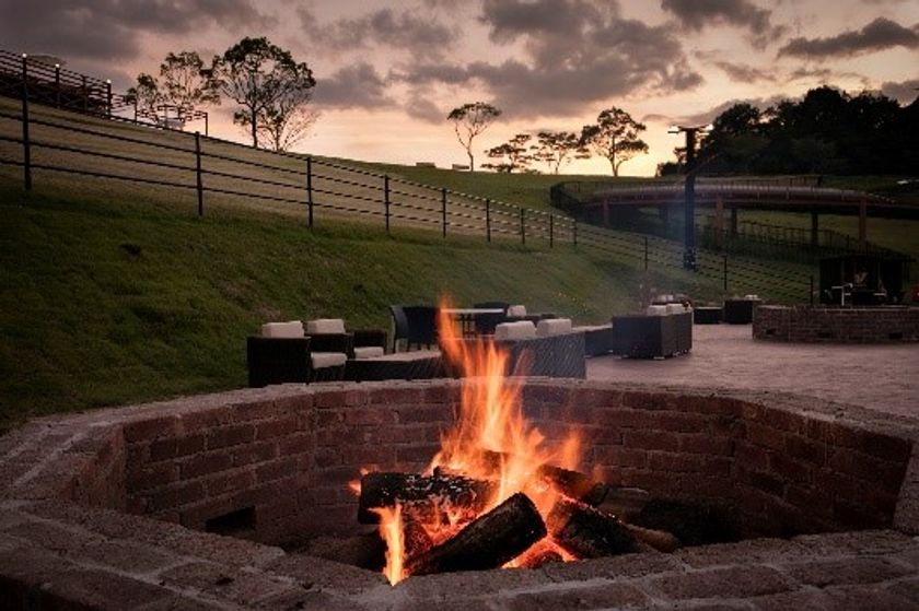 「大自然の焚き火プログラム」　11月20日（金）～12月25日（金）開催
焚き火イベントとしては国内初（注１）の七色の炎が登場
ネスタイルミナ～光のさんぽみち～　11月20日（金）リニューアルオープン