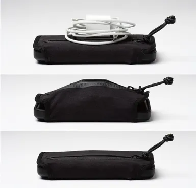 電源ケーブルも収納