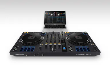 自由自在なDJプレイを可能にするSerato DJ Proとのプラグ＆プレイ