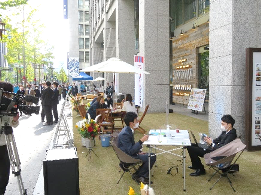 ＜イベント開催　レポート＞
自由で新しい御堂筋の姿を目指す御堂筋天国プロジェクト第5弾
「上を向いて、笑おう。　御堂筋グランピング」を開催
まちなかグランピング×農産品生活者応援企画を実施しました！