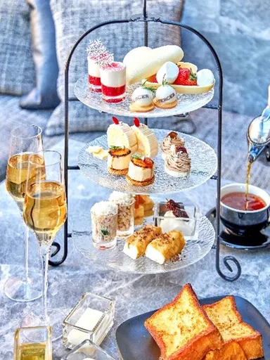 大人気の特注のブリオッシュで作るフレンチトースト付き