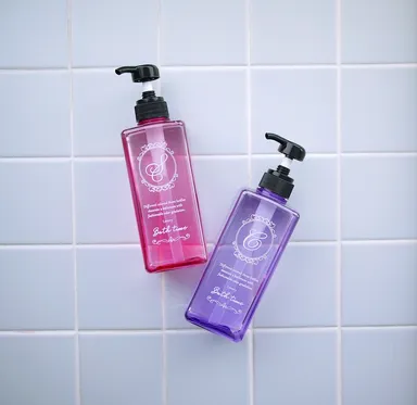 バスルームに映えるカラー