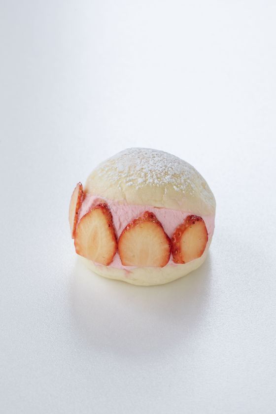 熱海を盛り上げたい 熱海初のいちごスイーツ専門店 いちごbonbonberry Atamihouse と熱海で人気のベーカリー パン樹 久遠 とのコラボ商品が新登場 Sankeibiz サンケイビズ 自分を磨く経済情報サイト