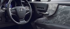 「LEXUS」の新型「LS」に箔一の箔装飾が採用！　自動車のインテリアに世界初(※1)『プラチナ箔』で装飾。