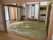 157枚の畳を組み合わせた「龍の畳」、本量寺
