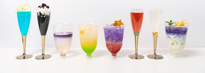 プラネタリア TOKYOが贈る、星空のある幸せな時間。
「Cafe Planetaria」の惑星カクテルシリーズに、新メニューが登場！
プラネタリウムで/おうちで 楽しむ
プラネタリア TOKYOのホリデーシーズン情報