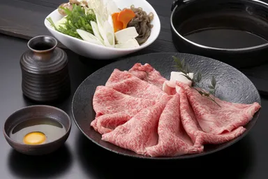 当選賞品は飛騨牛のヒレ～小間肉まで全16種類何があたるかは、対象店舗でスクラッチにチャレンジした時のお楽しみ♪(写真はイメージ）