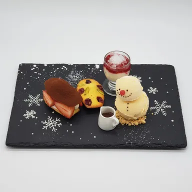 12月デザート「ティラミスプレート」