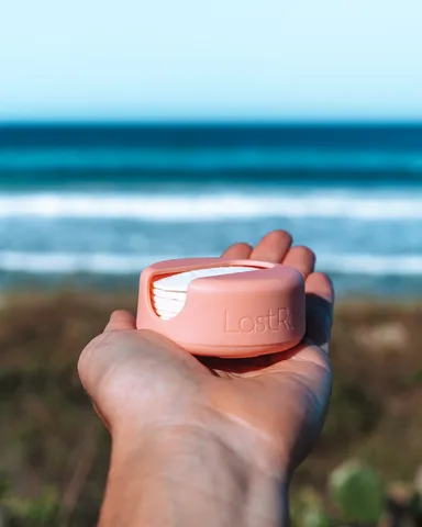 ケースは6種類のカラーから選べます