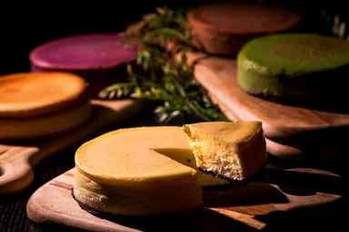 Golden Cheese ニューヨークチーズケーキ オリジナル　1,480円(税込、送料別)