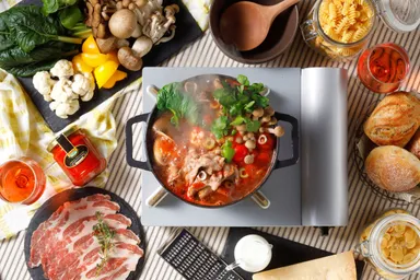 イタリア鍋食卓シーン