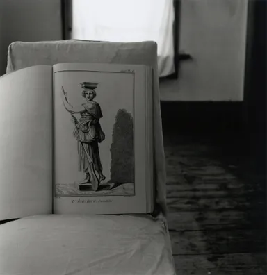 潮田 登久子「本の景色/BIBLIOTHECA」(2020) (C)Tokuko Ushioda, Courtesy of PGI