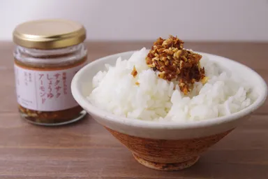 各地から選りすぐりのご飯のお供