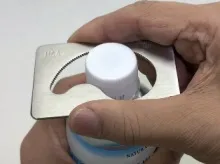 ペットボトルなら簡単に開栓！