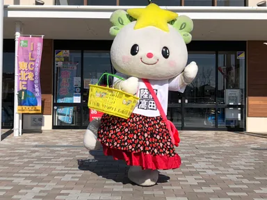 たかたのゆめちゃんと一緒にお買い物！