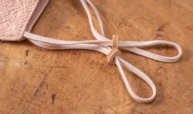 皮革製の耳ゴムアジャスター