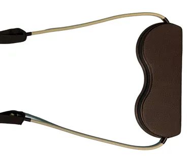 チューブとニーパット部