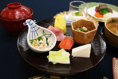 西山別館ローカーボ料理イメージ